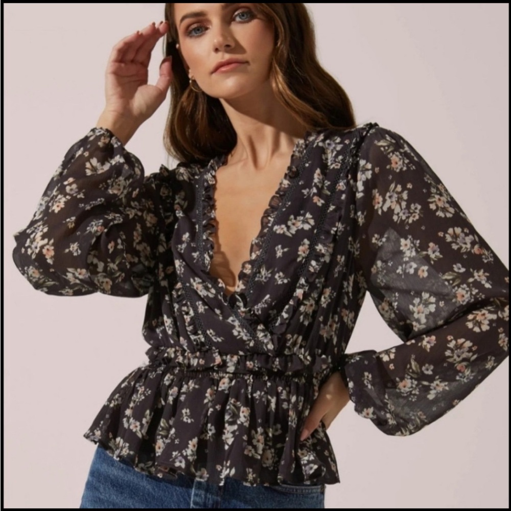 ASTR floral blouse